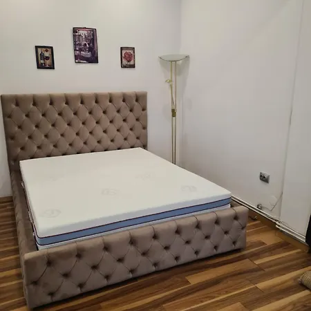 Pensión Corina House Craiova